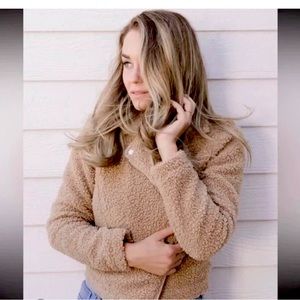 LC Lauren Conrad Camel Sherpa Teddy Moto Jacket XL